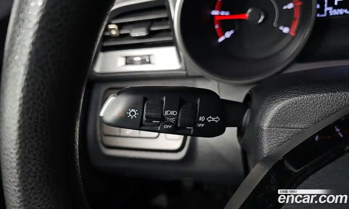 SsangYong TIBOLI 2019 1.6 Автомат в Москве № 235108, фото 13