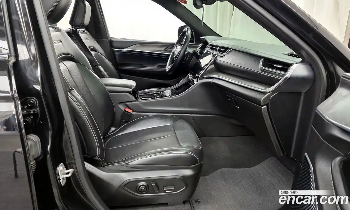 Jeep Cherokee 2021 3.6 Автомат в Москве № 238319, фото 11