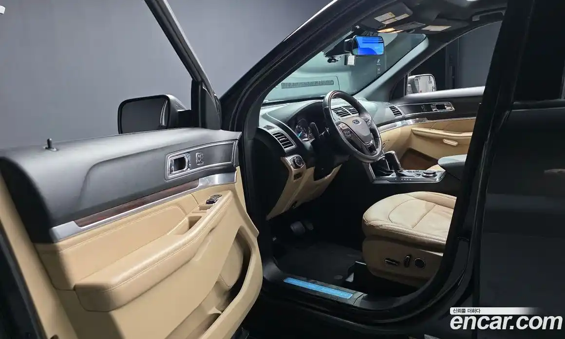 Ford Explorer 2017 2.3 Автомат в Москве № 245625, фото 17