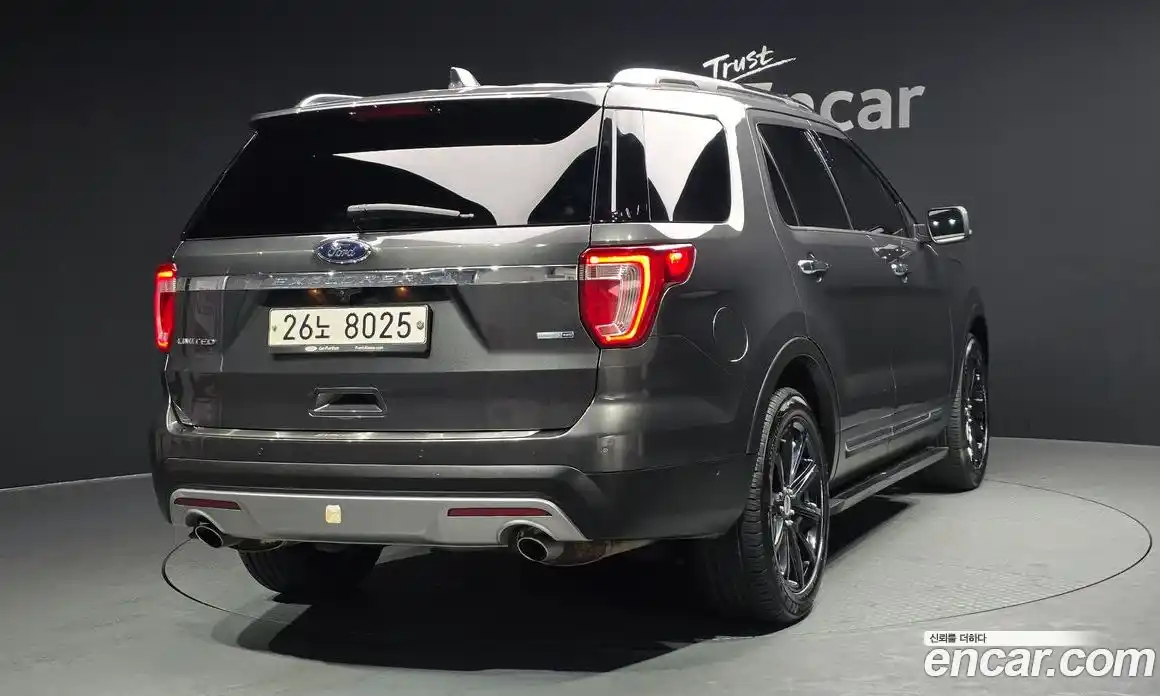 Ford Explorer 2017 2.3 Автомат в Москве № 245625, фото 5