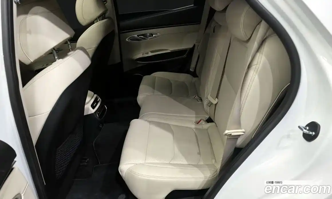 Genesis GV70 2022 2.5 Автомат в Москве № 24990, фото 17