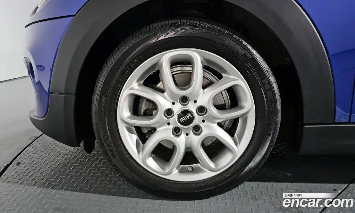 Mini Cooper 2021 1.5 Автомат в Москве № 253300, фото 3