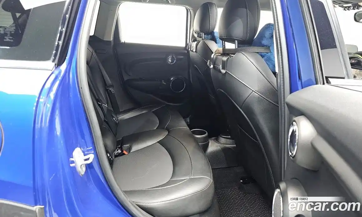 Mini Cooper 2021 1.5 Автомат в Москве № 253300, фото 6