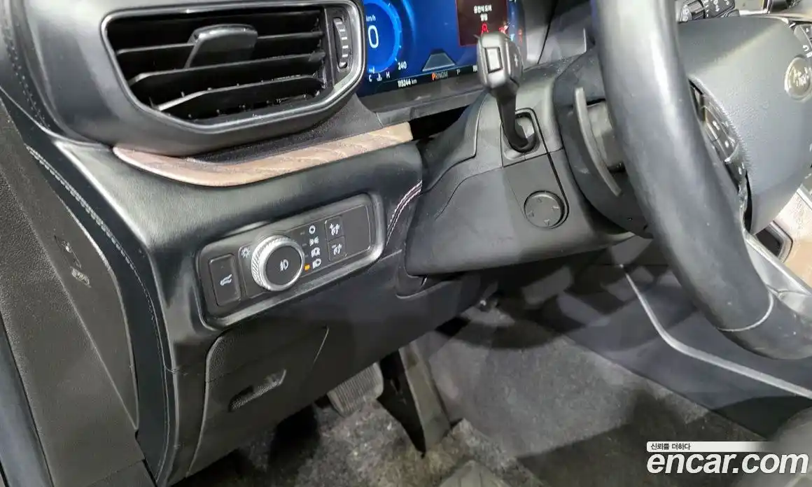 Ford Explorer 2021 3.0 Автомат в Москве № 255629, фото 18