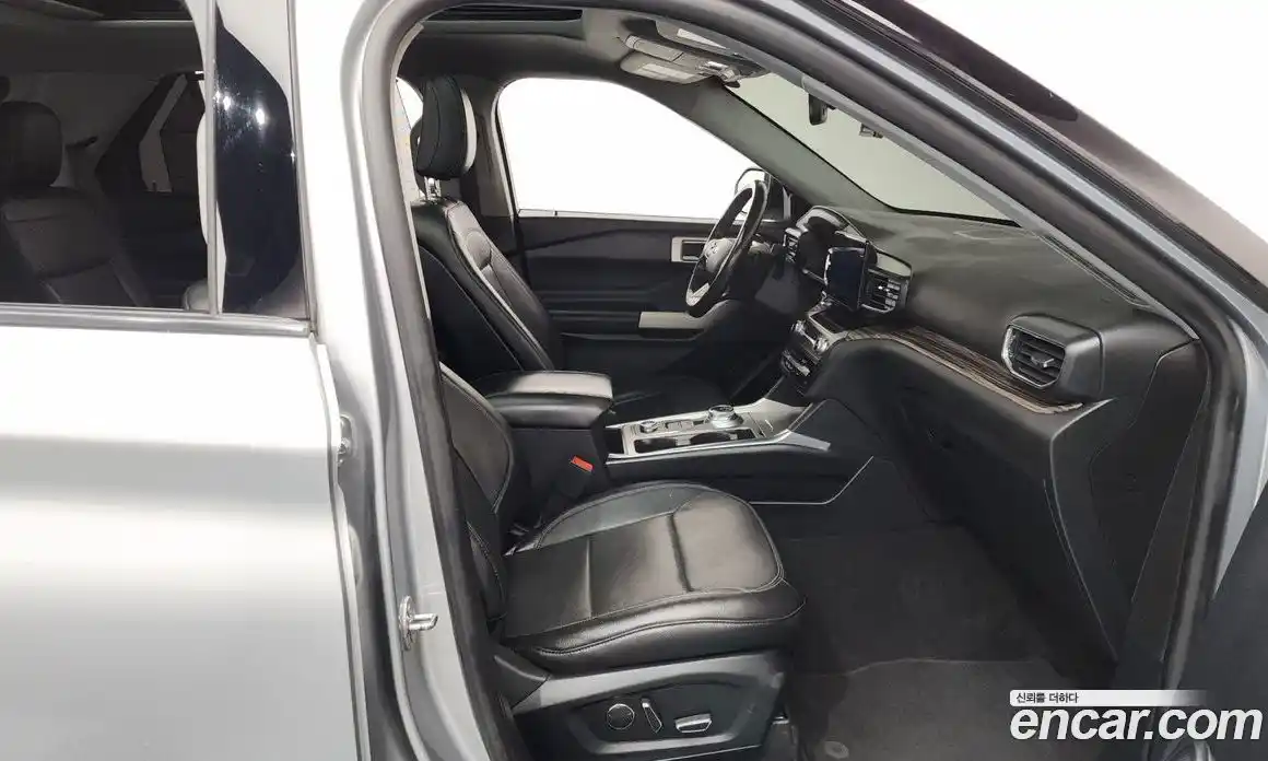 Ford Explorer 2020 2.3 Автомат в Москве № 255699, фото 19