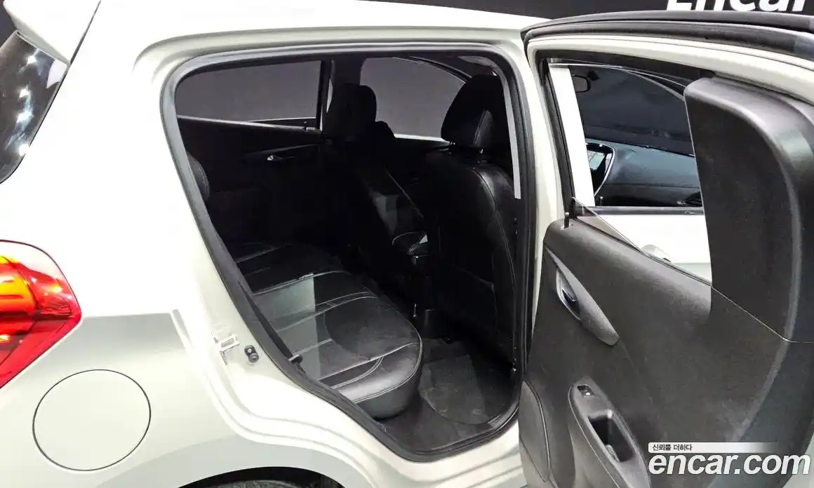 Chevrolet Spark 2018 1.0 Автомат в Москве № 262102, фото 11