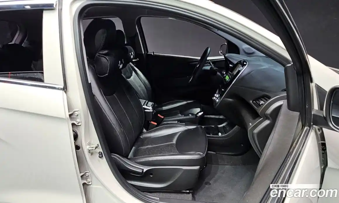 Chevrolet Spark 2018 1.0 Автомат в Москве № 262102, фото 17