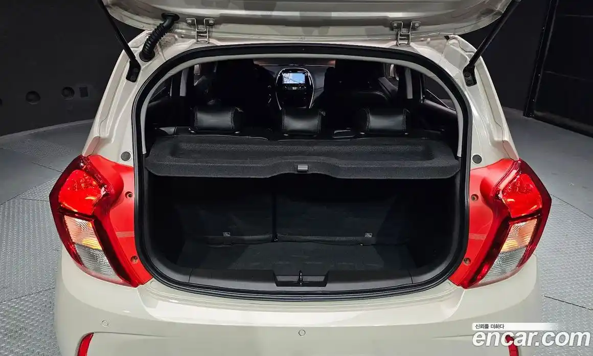 Chevrolet Spark 2018 1.0 Автомат в Москве № 262102, фото 6