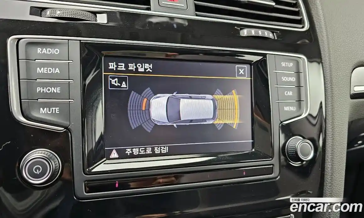 Volkswagen Golf 2015 2.0 Автомат в Москве № 276395, фото 9