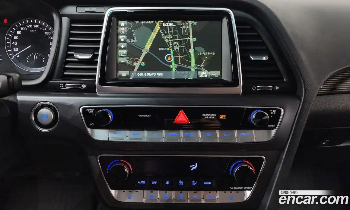 Hyundai Sonata 2018 2.0 Автомат в Москве № 280832, фото 16