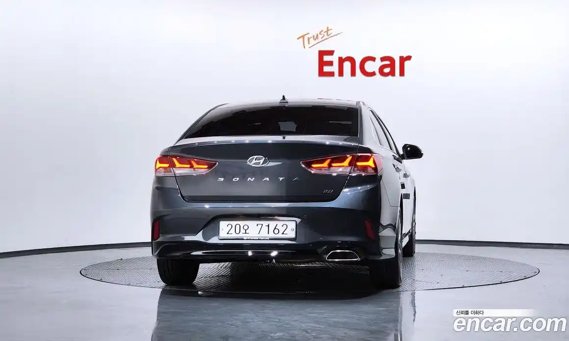 Hyundai Sonata 2018 2.0 Автомат в Москве № 280832, фото 18