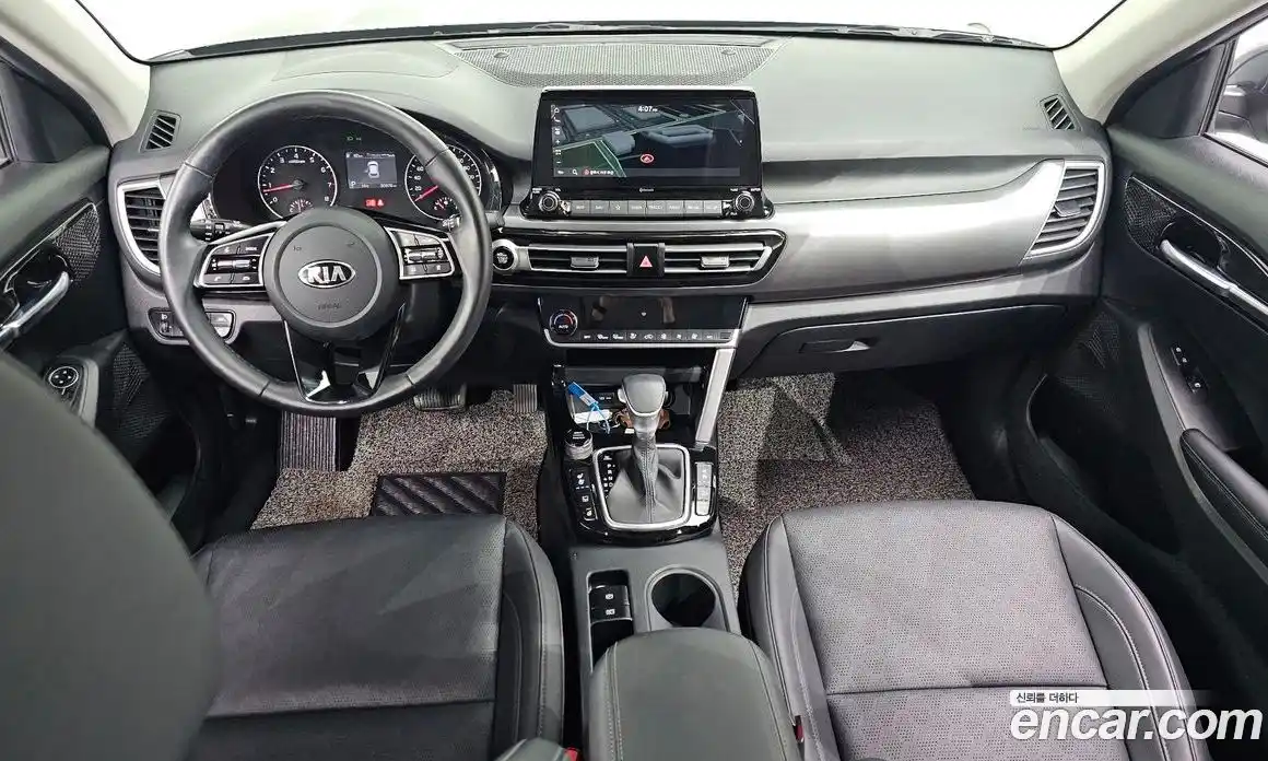 Kia Seltos 2021 1.6 Автомат в Москве № 287031, фото 13