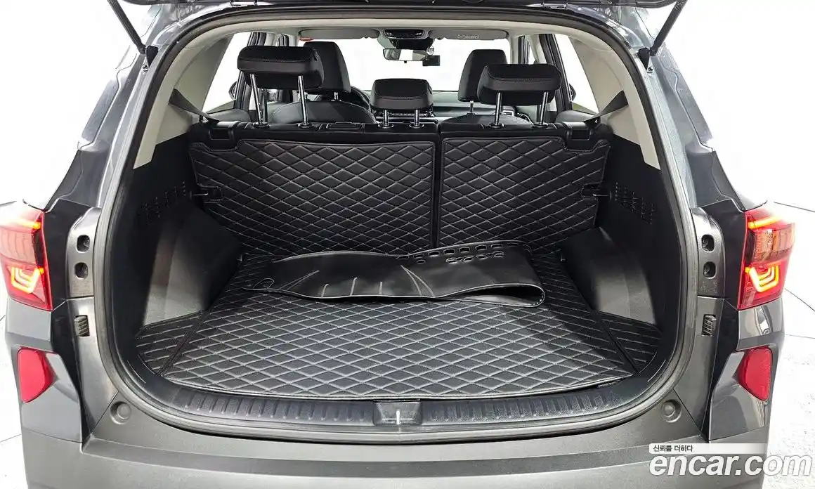 Kia Seltos 2021 1.6 Автомат в Москве № 287031, фото 17