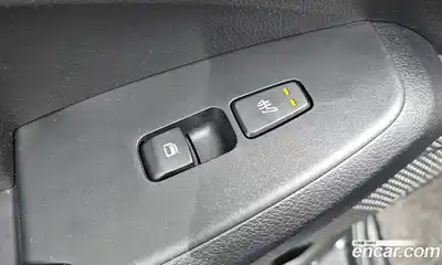 Kia Seltos 2021 1.6 Автомат в Москве № 287031, миниатюра 3