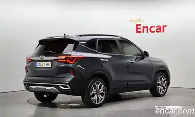 Kia Seltos 2021 1.6 Автомат в Москве № 287031, миниатюра 4