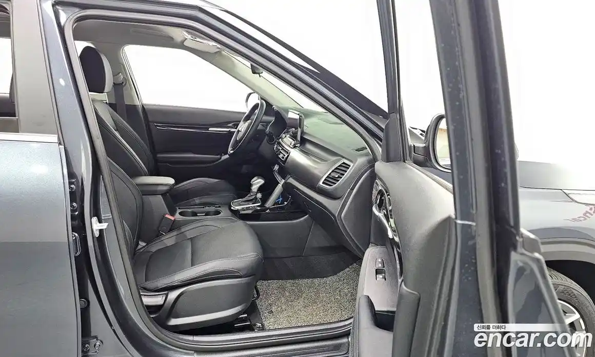 Kia Seltos 2021 1.6 Автомат в Москве № 287031, фото 5