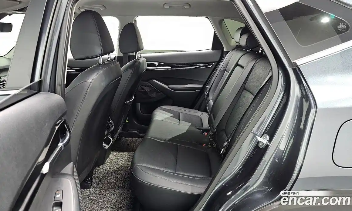 Kia Seltos 2021 1.6 Автомат в Москве № 287031, фото 8