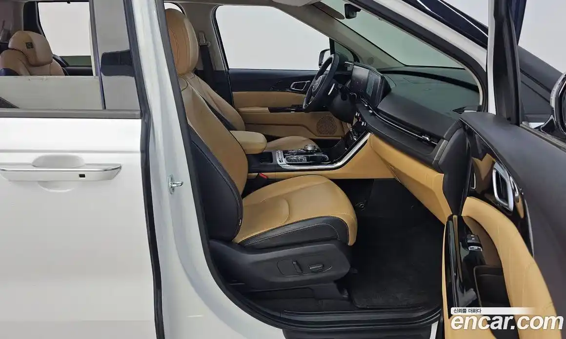 Kia Canival 2023 2.2 Автомат в Москве № 287482, фото 7