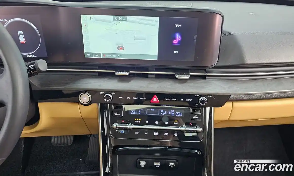 Kia Canival 2023 2.2 Автомат в Москве № 287482, фото 8