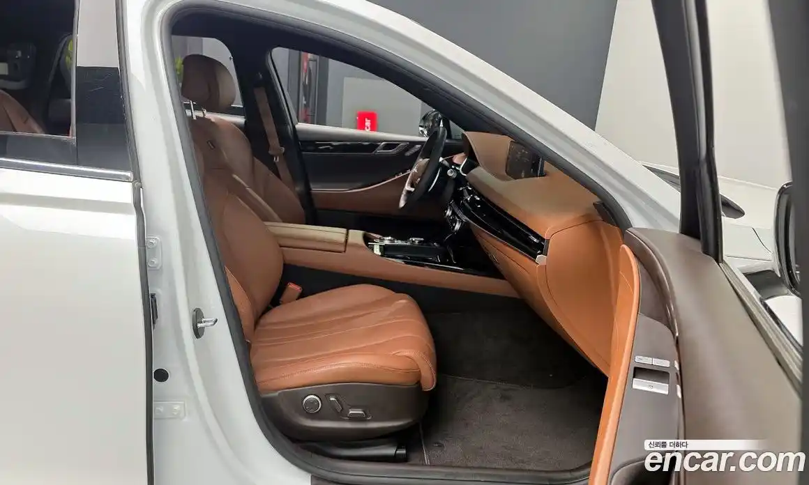 Genesis G80 2024 2.5 Автомат в Москве № 288842, фото 17