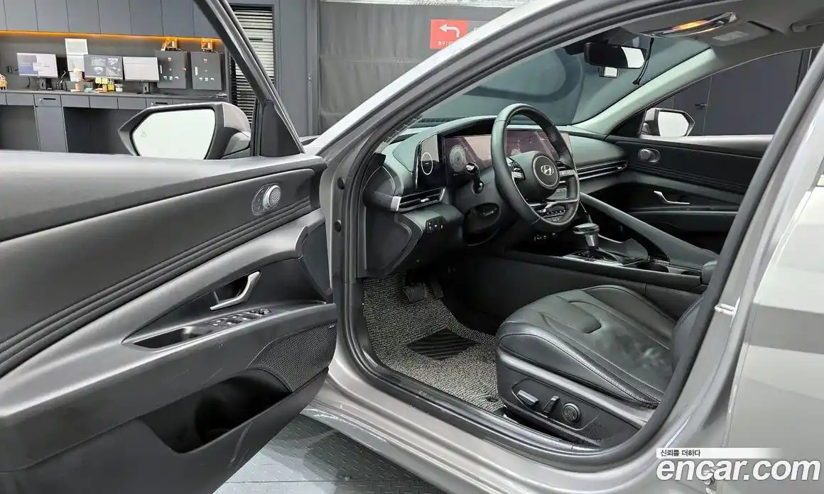 Hyundai Avante 2021 1.6 Автомат в Москве № 304413, фото 16