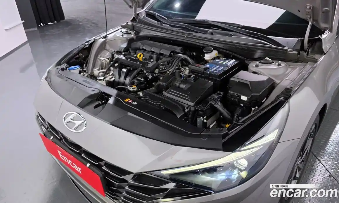 Hyundai Avante 2021 1.6 Автомат в Москве № 304413, фото 8