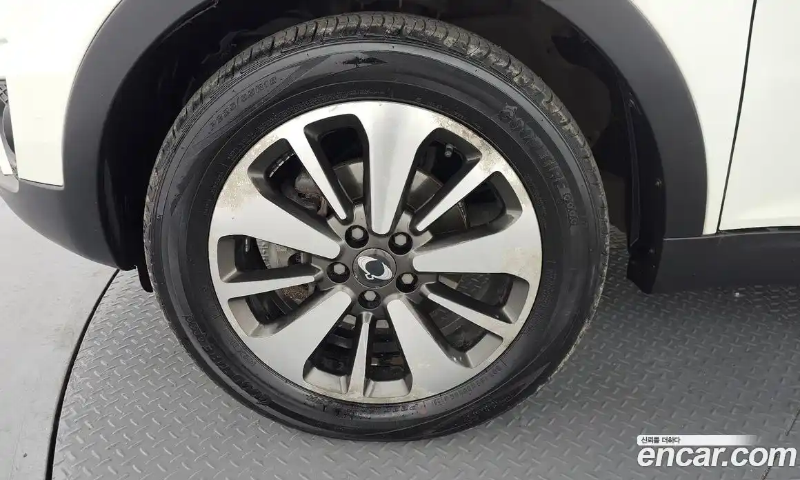 SsangYong Korando 2015 2.0 Автомат в Москве № 30603, фото 1