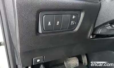 SsangYong Korando 2015 2.0 Автомат в Москве № 30603, миниатюра 5