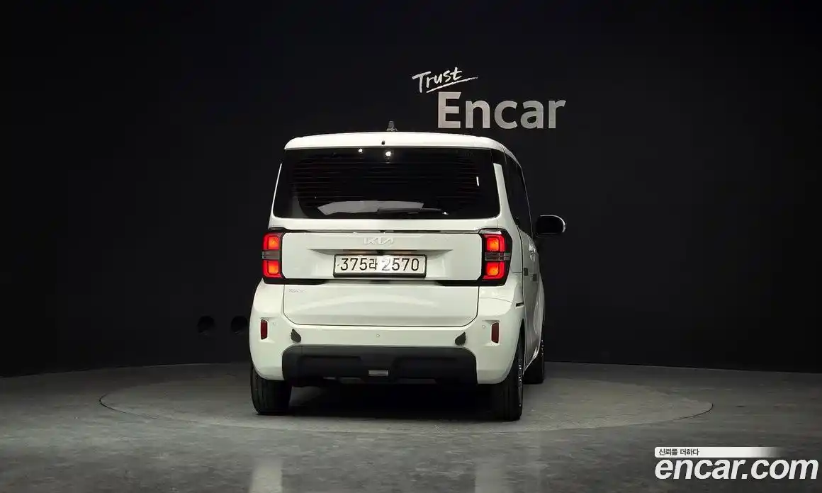 Kia Ray 2023 1.0 Автомат в Москве № 307914, фото 13