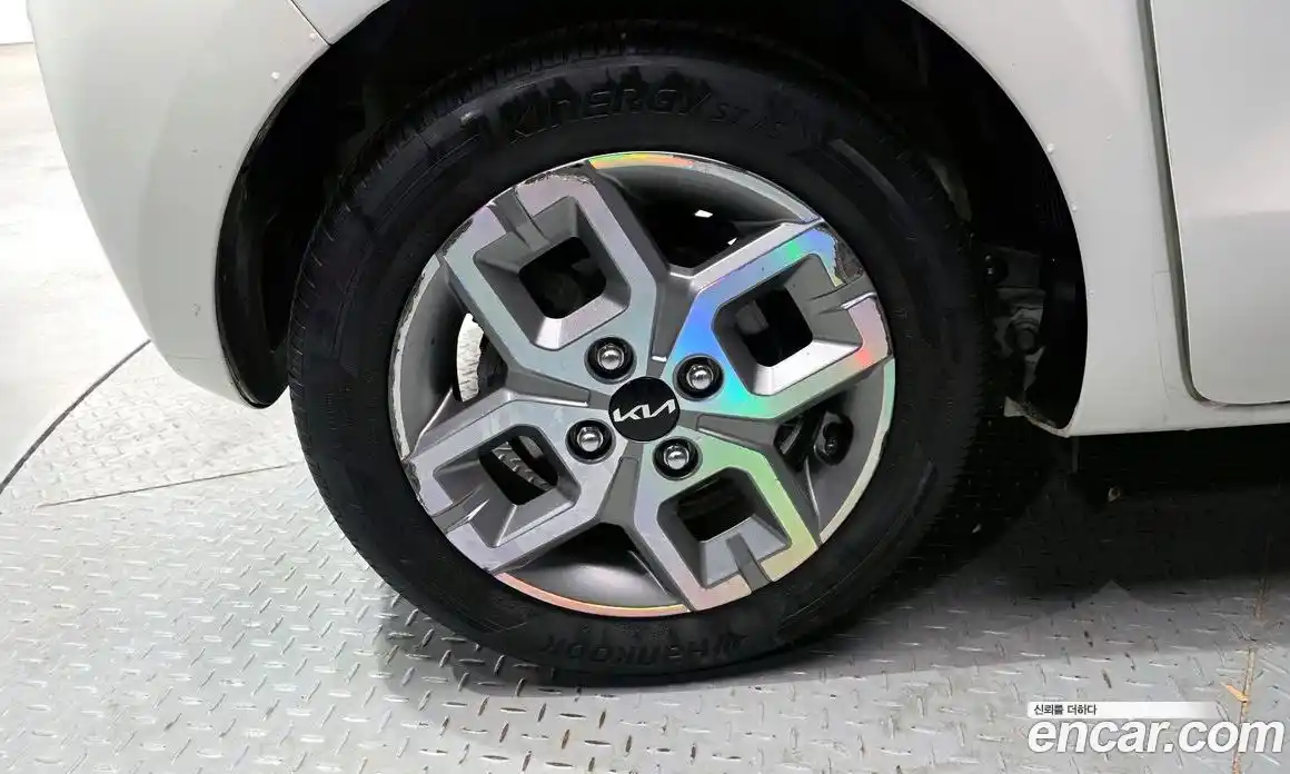 Kia Ray 2023 1.0 Автомат в Москве № 307914, фото 16