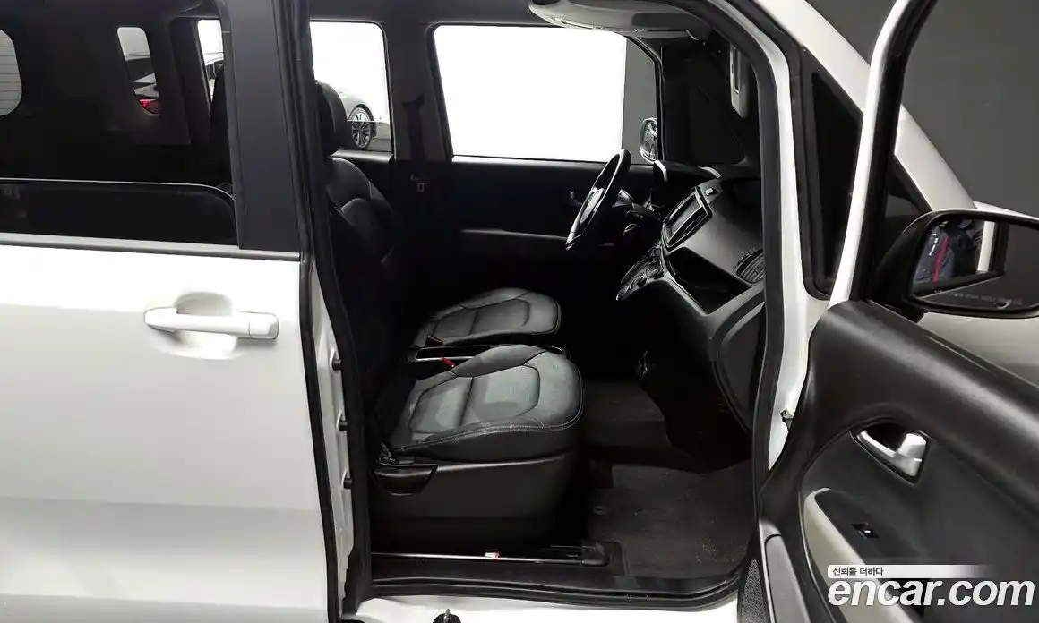 Kia Ray 2023 1.0 Автомат в Москве № 307914, фото 9