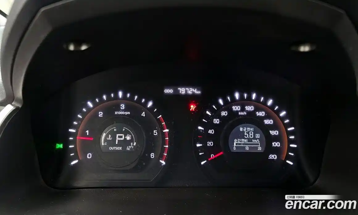 SsangYong Korando 2014 2.0 Автомат в Москве № 310095, фото 13