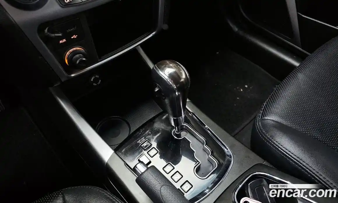 SsangYong Korando 2014 2.0 Автомат в Москве № 310095, фото 16