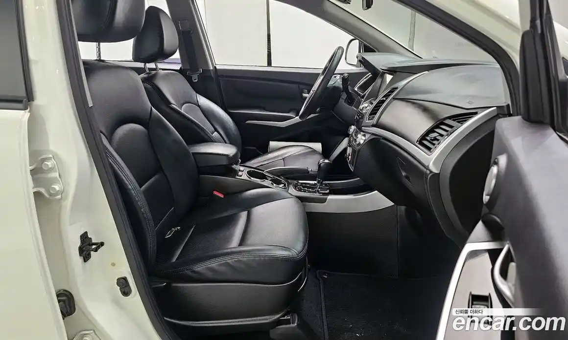 SsangYong Korando 2014 2.0 Автомат в Москве № 310095, фото 17