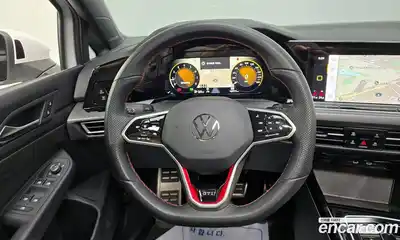 Volkswagen Golf 2023 2.0 Автомат в Москве № 317792, миниатюра 3