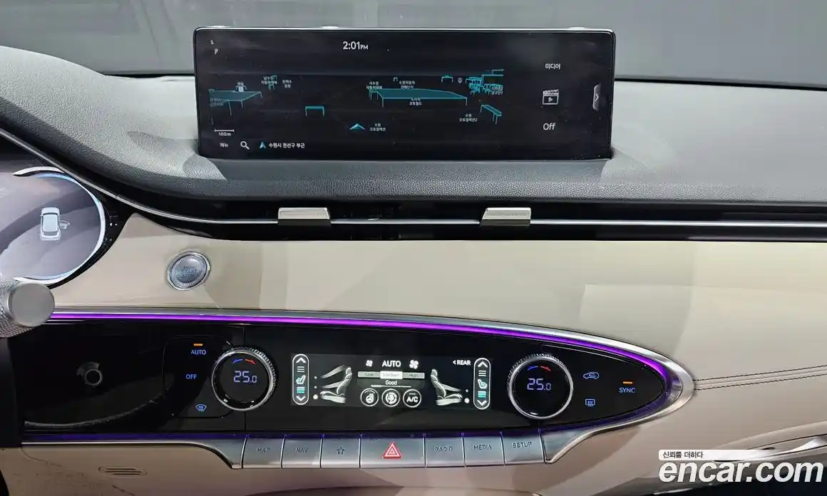 Genesis GV70 2023 2.5 Автомат в Москве № 322931, фото 20