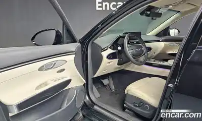 Genesis GV70 2023 2.5 Автомат в Москве № 322931, миниатюра 10