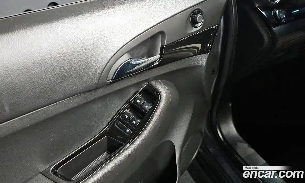 Chevrolet Orlando 2013 2.0 Автомат в Москве № 332907, фото 3