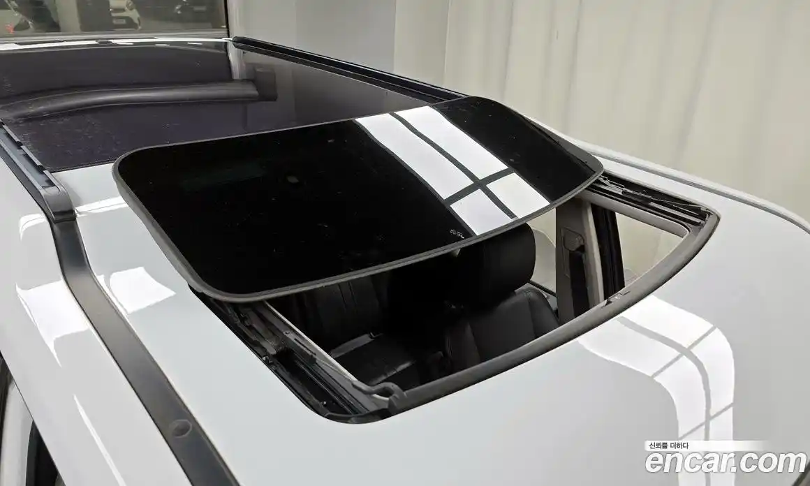 Land Rover Discovery 2013 3.0 Автомат в Москве № 333523, фото 18