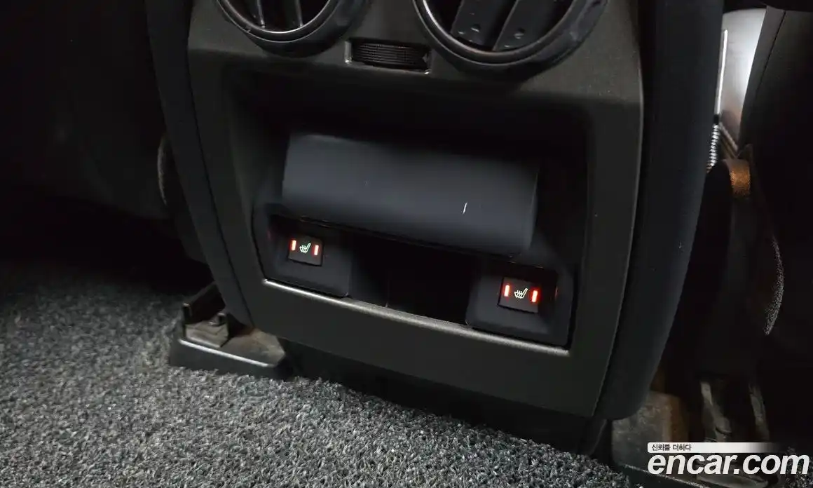 Land Rover Discovery 2013 3.0 Автомат в Москве № 333523, фото 3