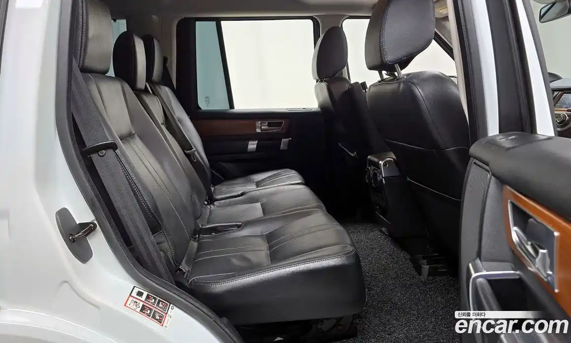 Land Rover Discovery 2013 3.0 Автомат в Москве № 333523, фото 7