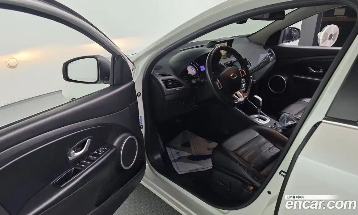 Renault SM3 2013 1.6 Автомат в Москве № 334054, фото 9