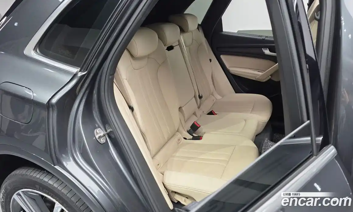 Audi Q5 2023 2.0 Автомат в Москве № 343440, фото 20