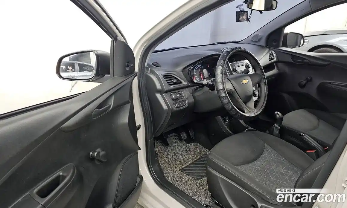 Chevrolet Spark 2019 1.0 Механическая в Москве № 36784, фото 13