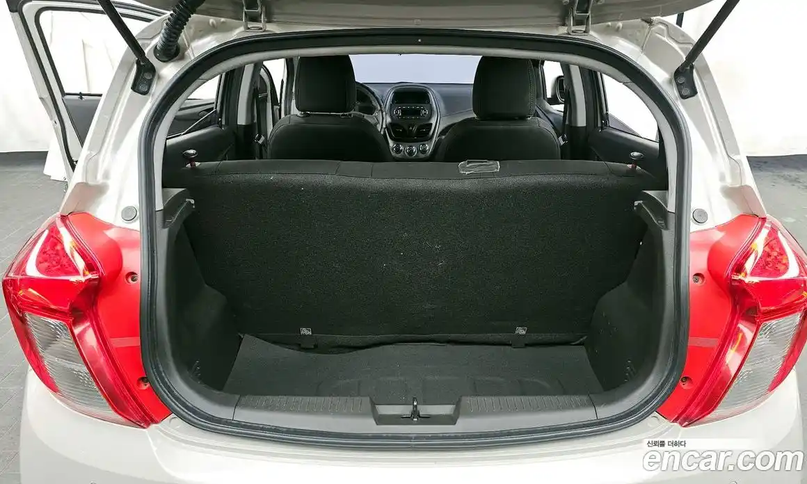 Chevrolet Spark 2019 1.0 Механическая в Москве № 36784, фото 14