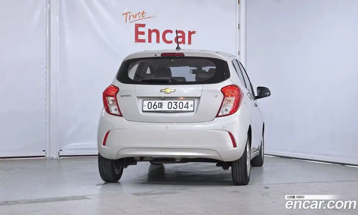 Chevrolet Spark 2017 1.0 Робот в Москве № 38364, фото 12