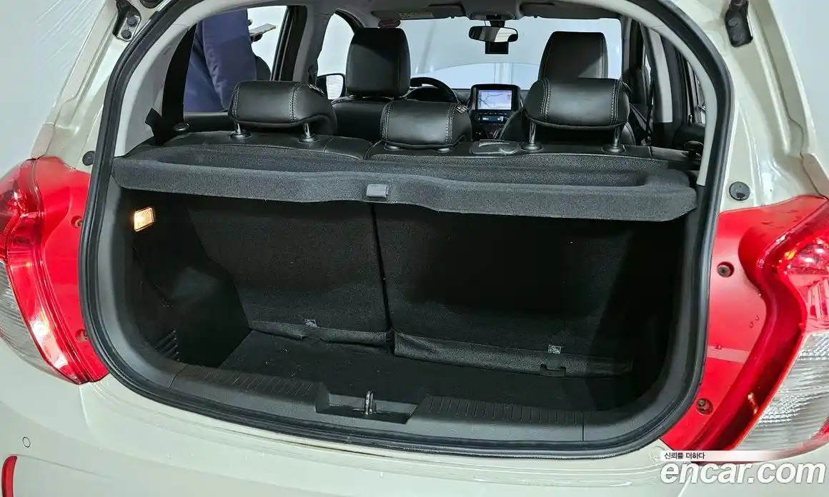 Chevrolet Spark 2017 1.0 Робот в Москве № 38364, фото 15