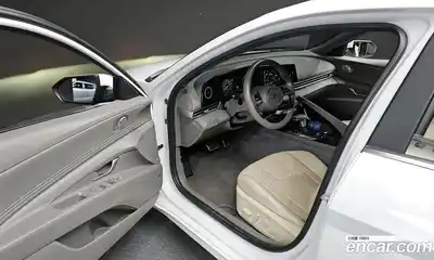Hyundai Avante 2023 1.6 Автомат в Москве № 47259, миниатюра 2