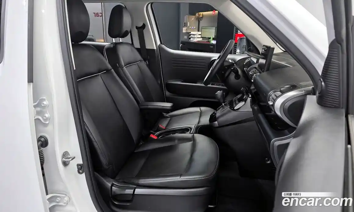 Hyundai Casper 2024 1.0 Автомат в Москве № 50028, фото 11