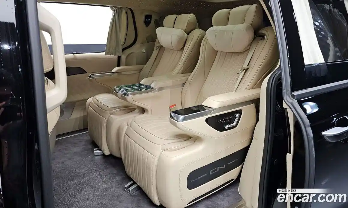 Kia Canival 2024 3.5 Автомат в Москве № 52638, фото 15